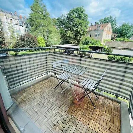 Studio-apartment Mit Balkon *