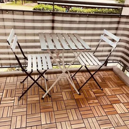 Studio-apartment Mit Balkon *