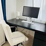 Apartament Studio-apartment Mit Balkon *