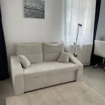 Studio-apartment Mit Balkon Apartament