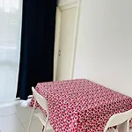 Studio-apartment Mit Balkon * Drezno
