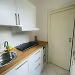 Studio-apartment Mit Balkon