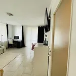 Studio-apartment Mit Balkon *