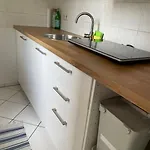 Studio-apartment Mit Balkon