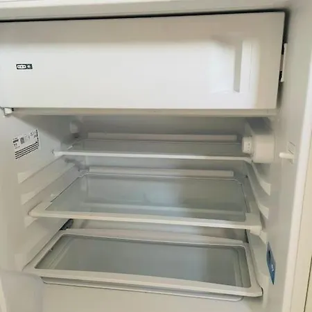 Studio-apartment Mit Balkon Dresda