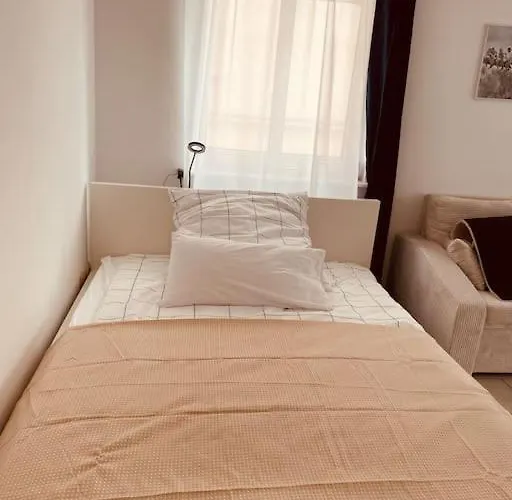 Studio-apartment Mit Balkon Apartament Drezno