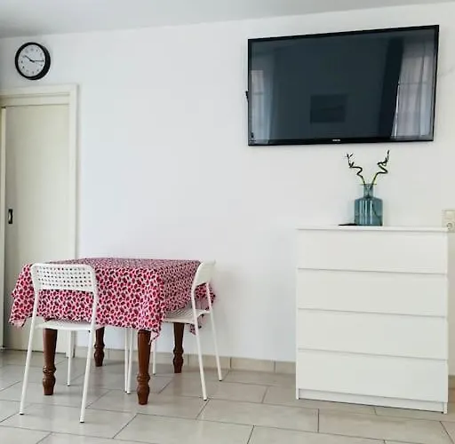 Studio-apartment Mit Balkon Drezno