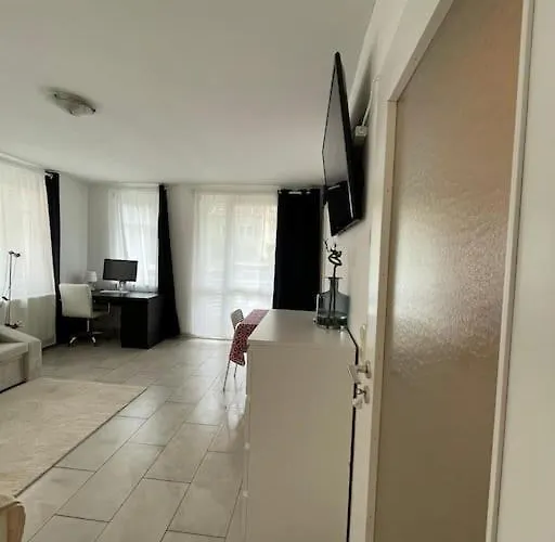 Studio-apartment Mit Balkon Δρέσδη