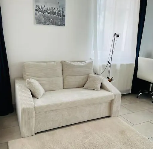 Apartament Studio-apartment Mit Balkon *