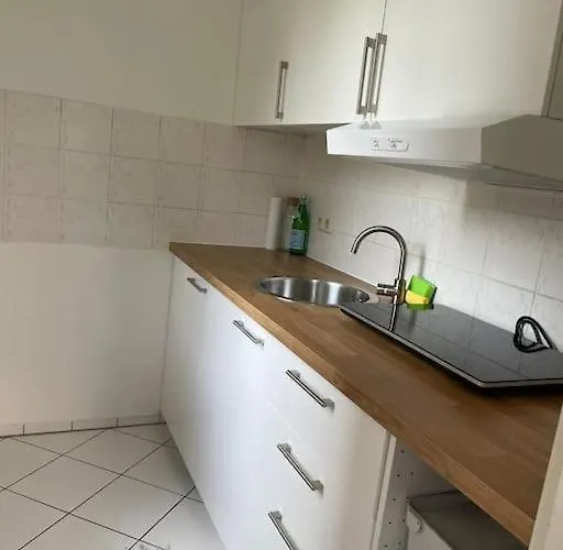 Studio-apartment Mit Balkon Apartament