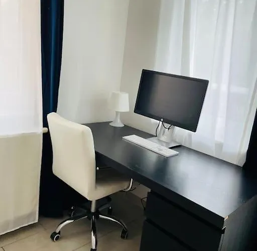 Studio-apartment Mit Balkon Lejlighed *
