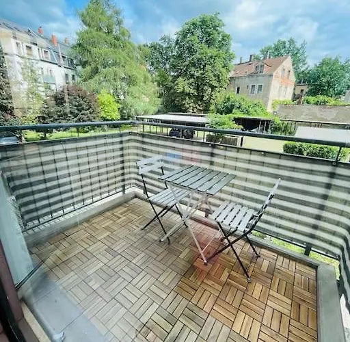 Studio-apartment Mit Balkon *